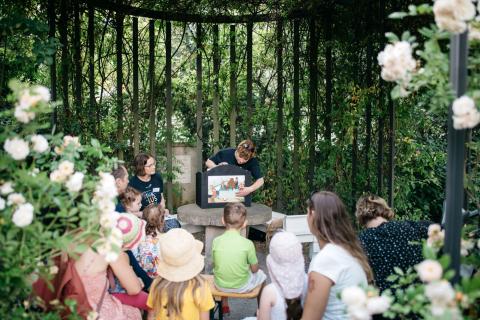 Geschichtentheater beim Schranken Los!-Festival